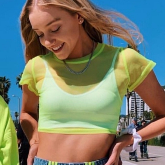 💛 Emma & Sam Neon Lemon Mesh Top 💛 - Picture 1 of 11
